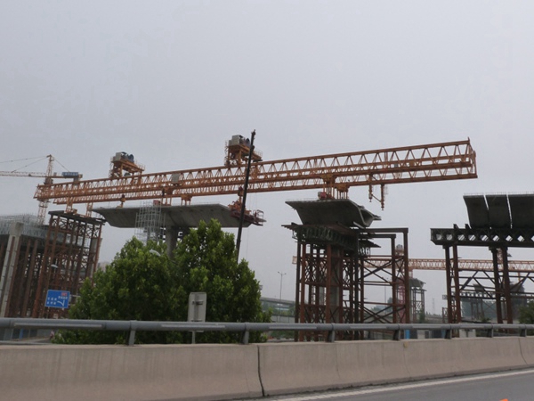 江苏南通架桥机厂家 单主梁式架桥机关键工序自动化与精准定位技术研究